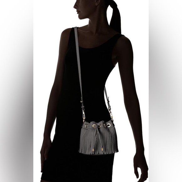 Mily Essex Fringe Small Drawstring Bucket Cross Body Bag
Grey LIKE NEW - Picture 4 of 8